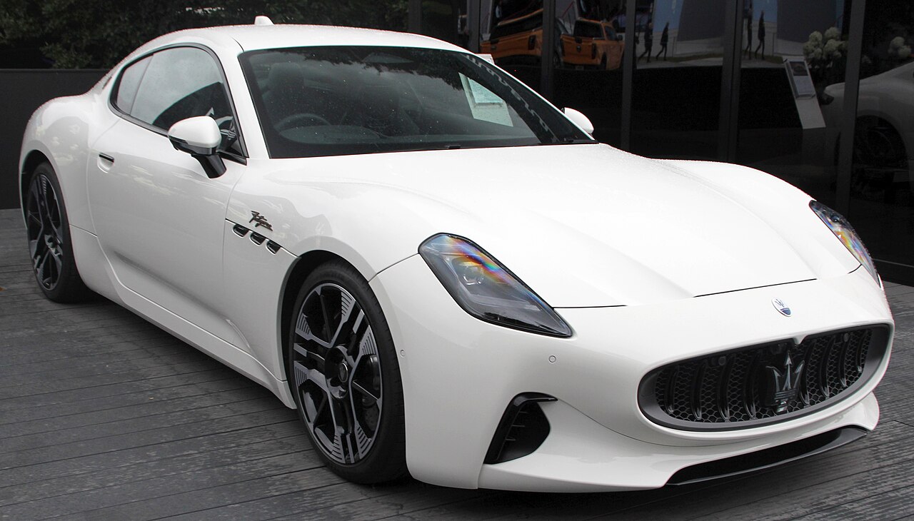 Maserati GranTurismo Folgore 94 kWh AWD