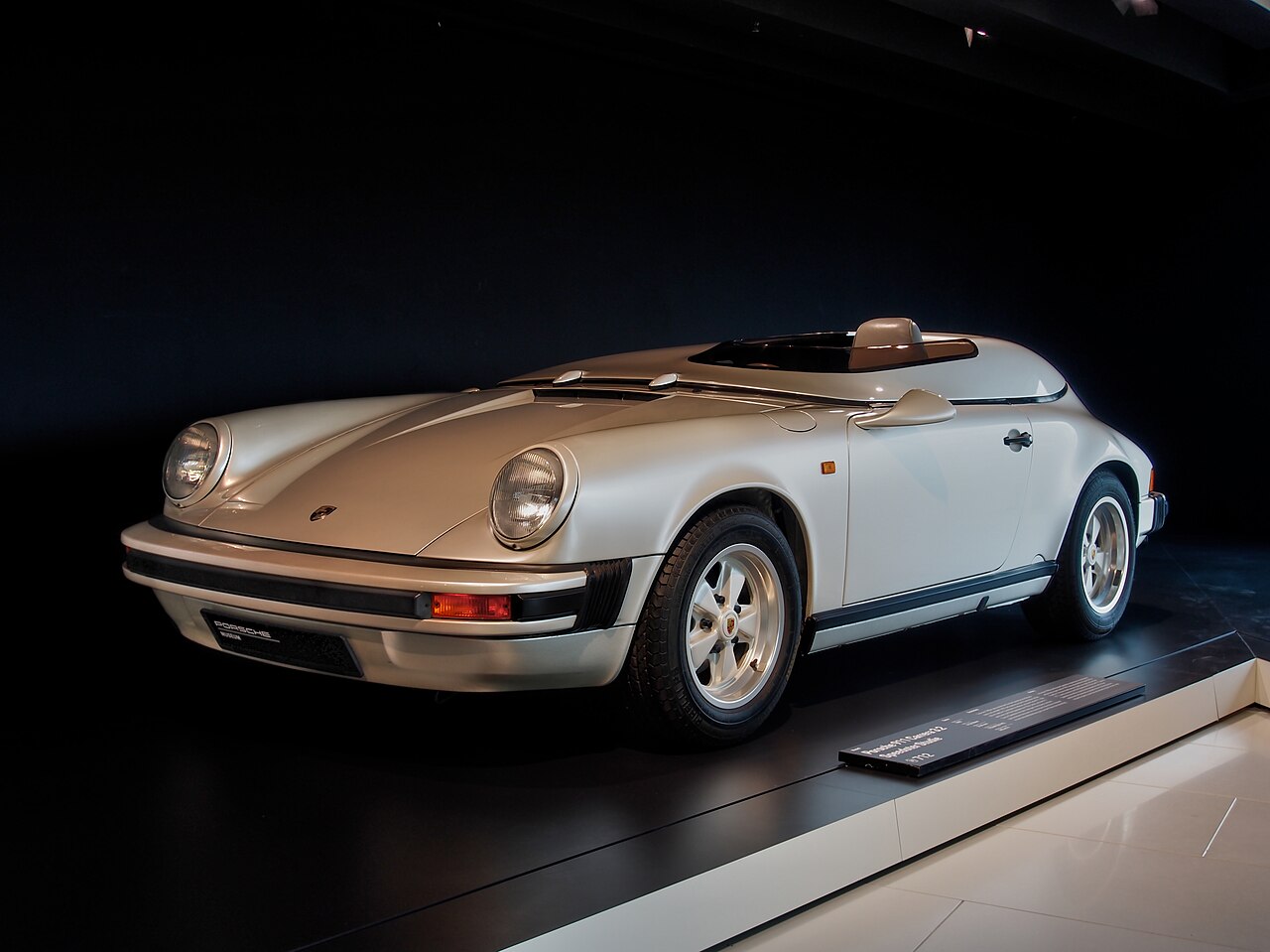 Porsche 911 Carrera 3.2 Speedster 3.2