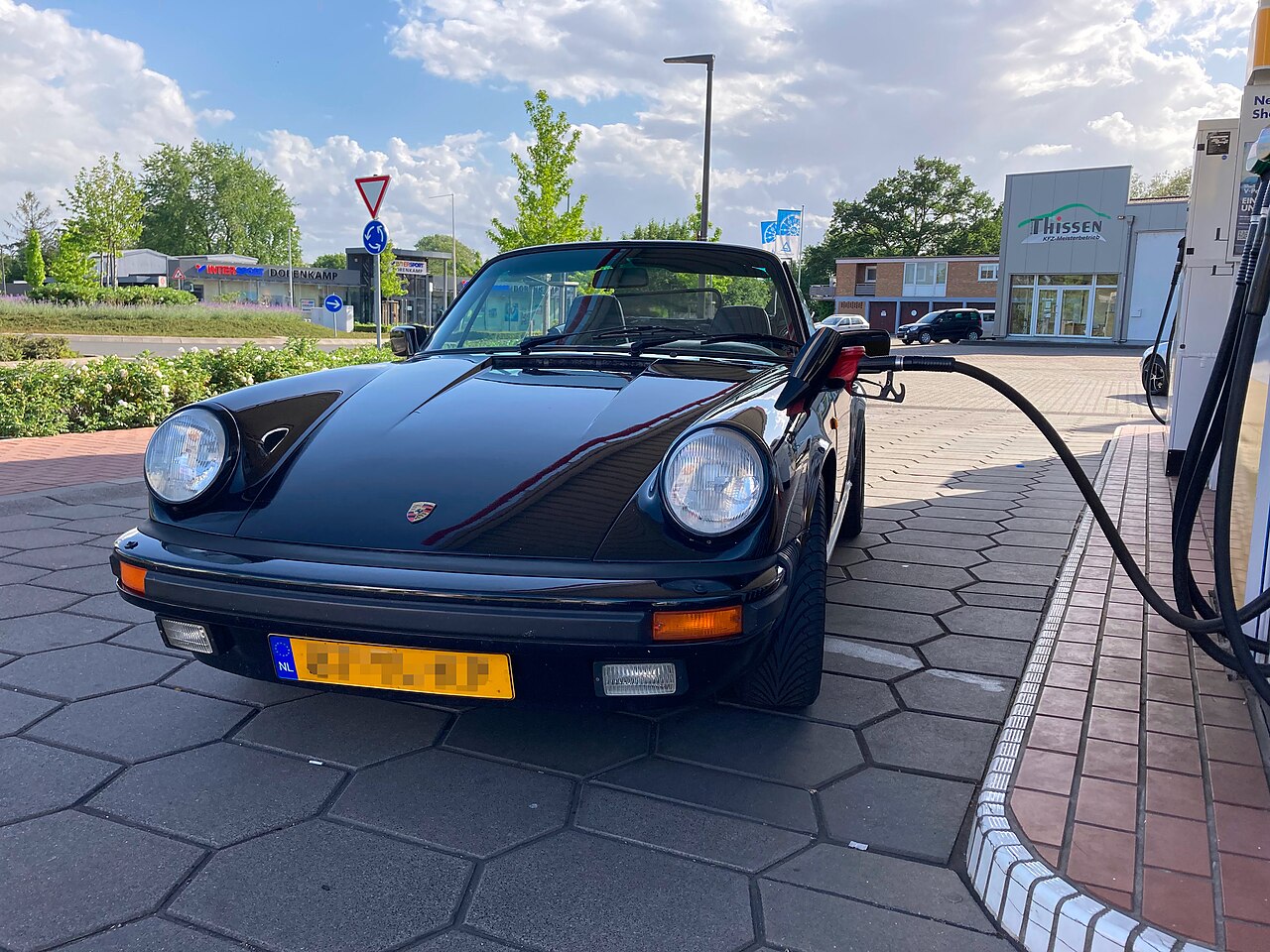 Porsche 911 Carrera 4 3.6 964