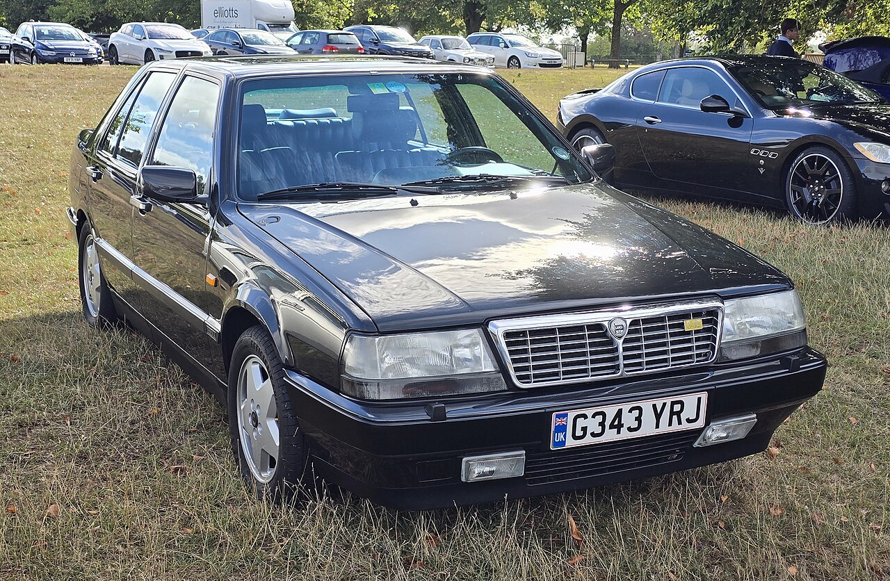 Lancia Thema 8.32 3.0 V8