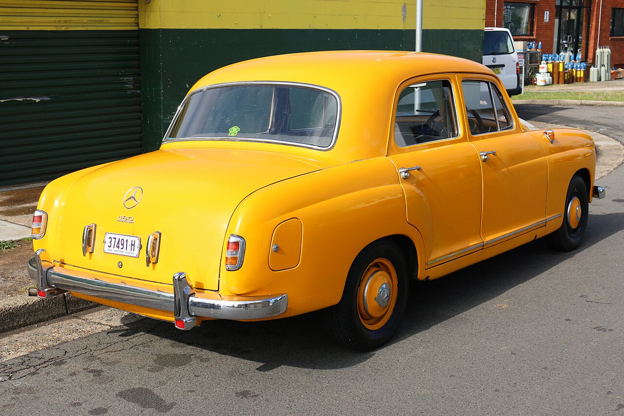 Mercedes-Benz 180 W120
