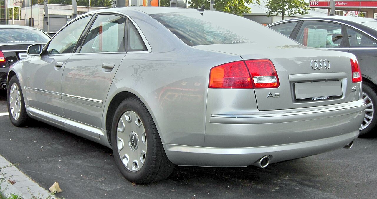 Audi A8 D3 4.2 quattro