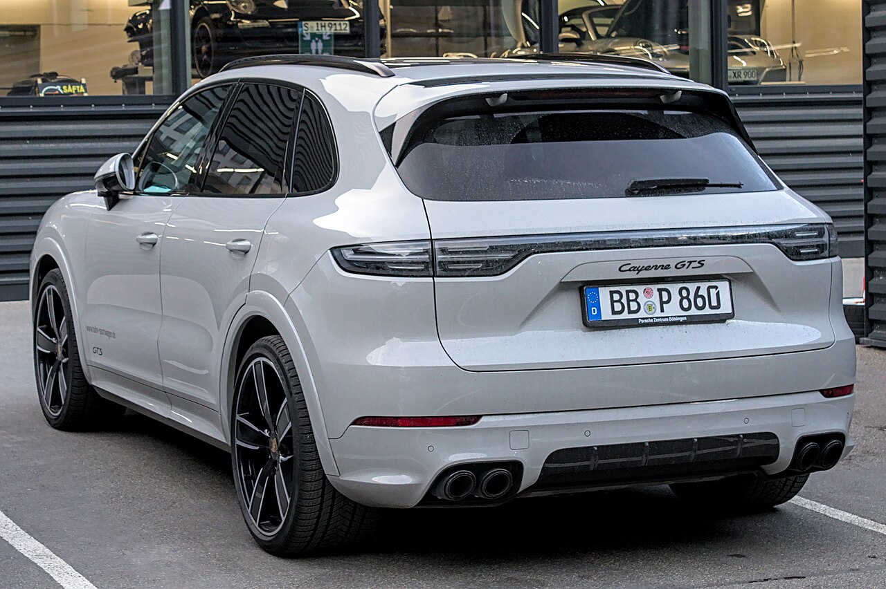 Porsche Cayenne S 9YA