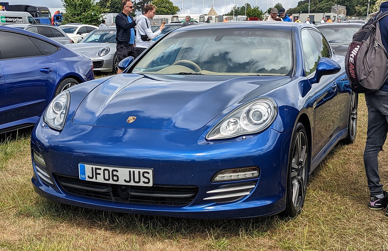 Porsche Panamera 4 970