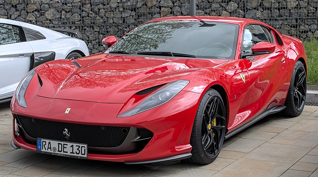 Ferrari 812 Competizione 6.5 V12
