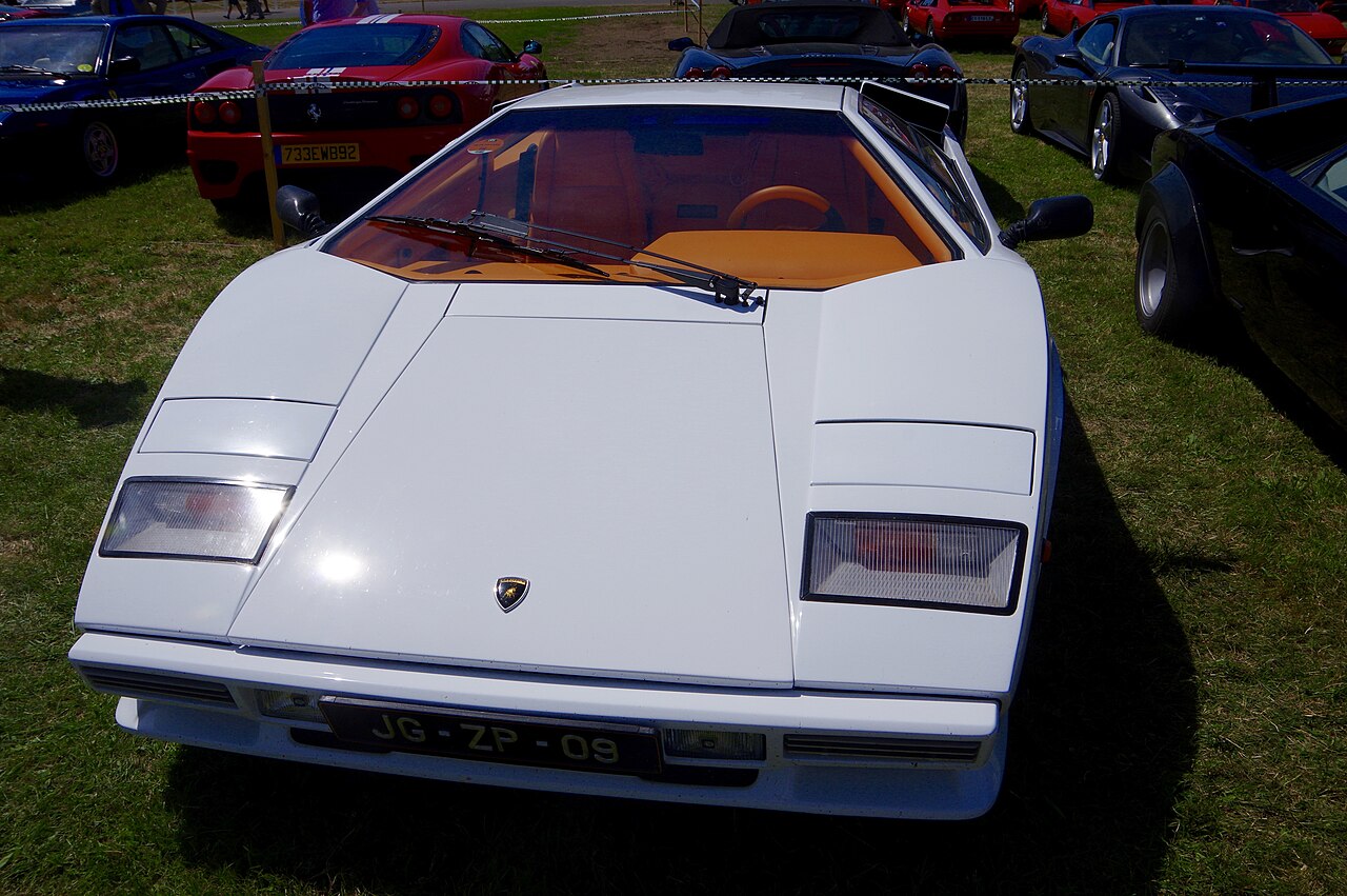 Lamborghini Countach LP 5000 QV