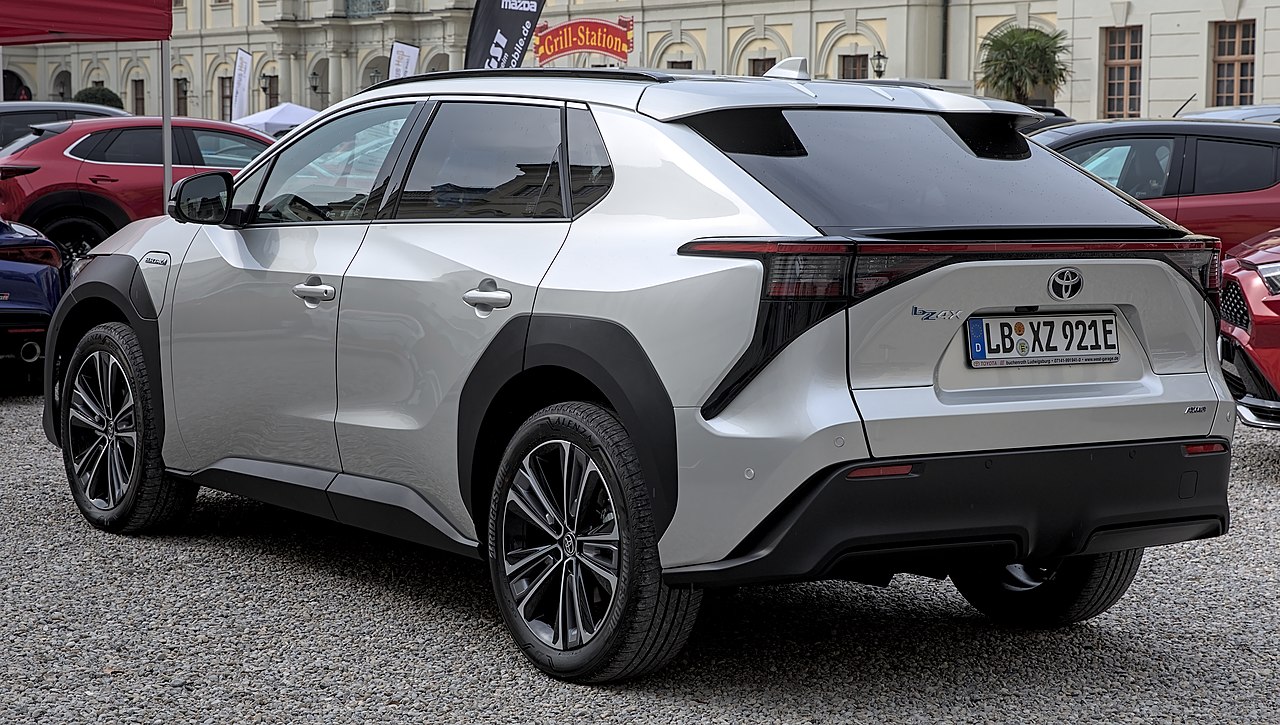 Toyota bZ4X 71.4 kWh FWD XEA10