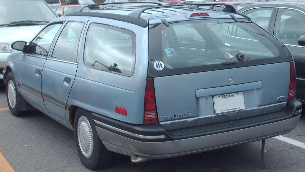 Ford Taurus 3.0 V6 1st Gen