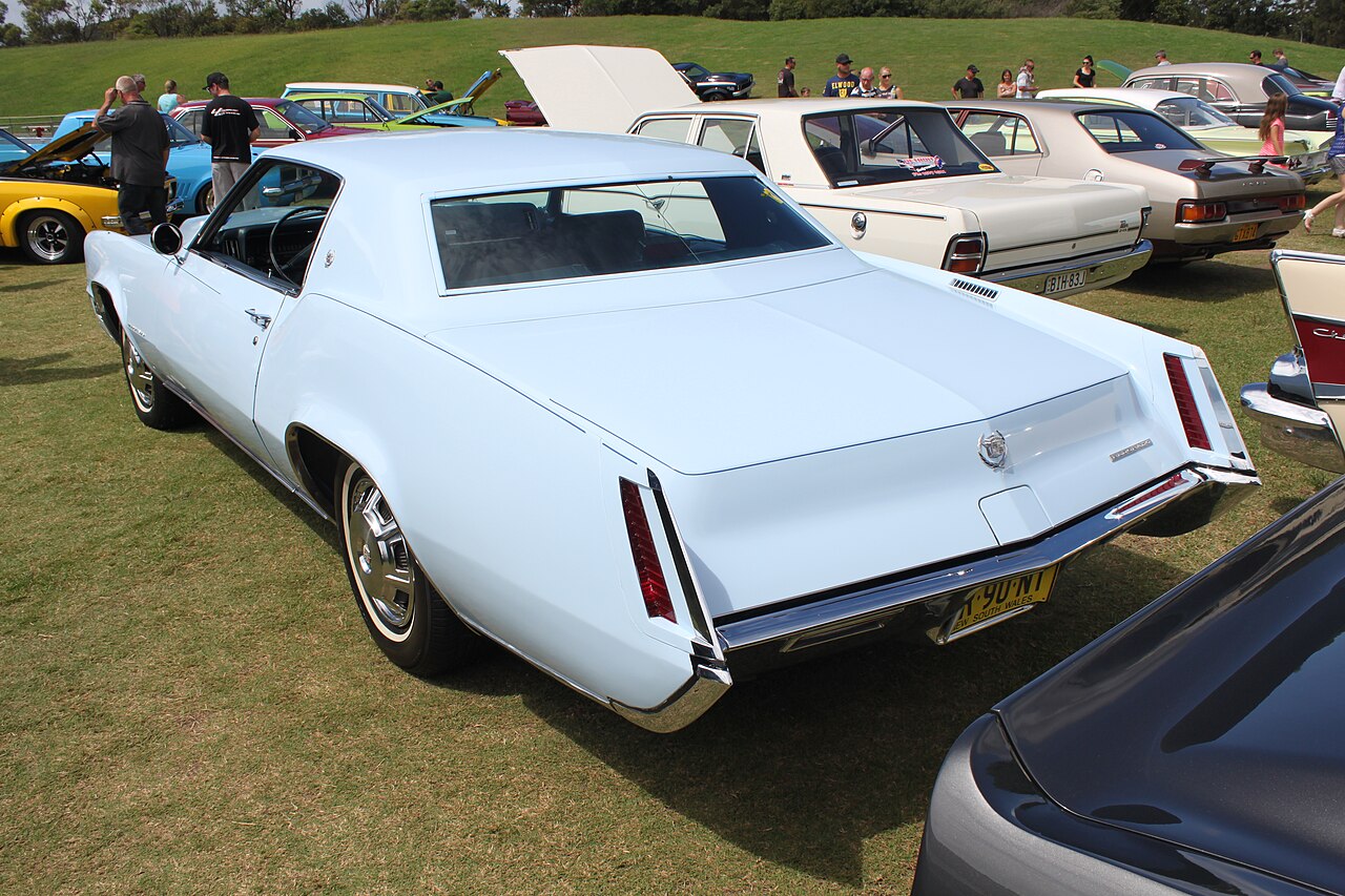 Cadillac Eldorado 7.0 V8 8th gen FWD
