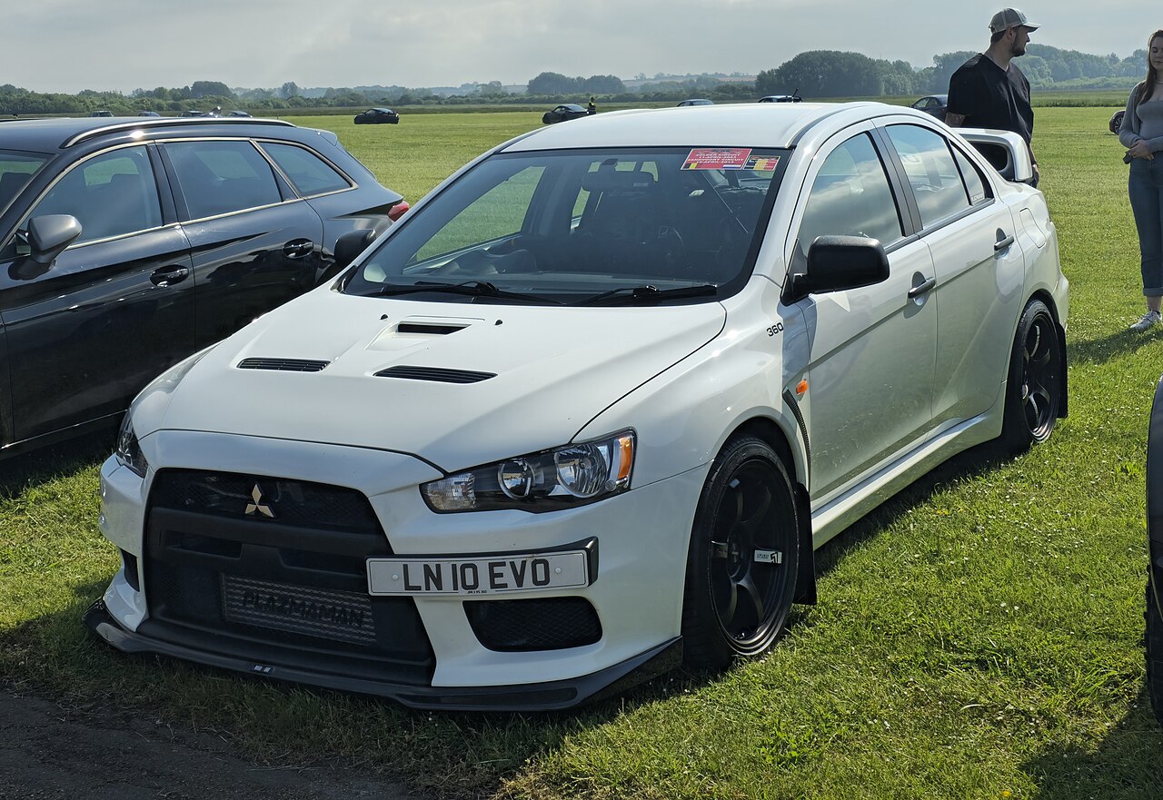 Mitsubishi Lancer Evo X FQ-400 2.0T