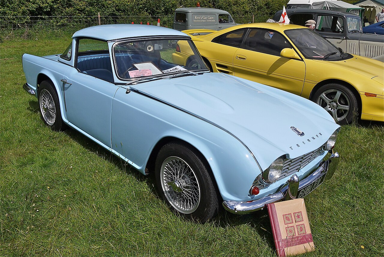 Triumph TR4
