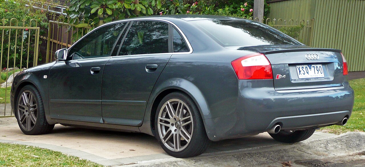 Audi S4 B6 4.2 V8 quattro