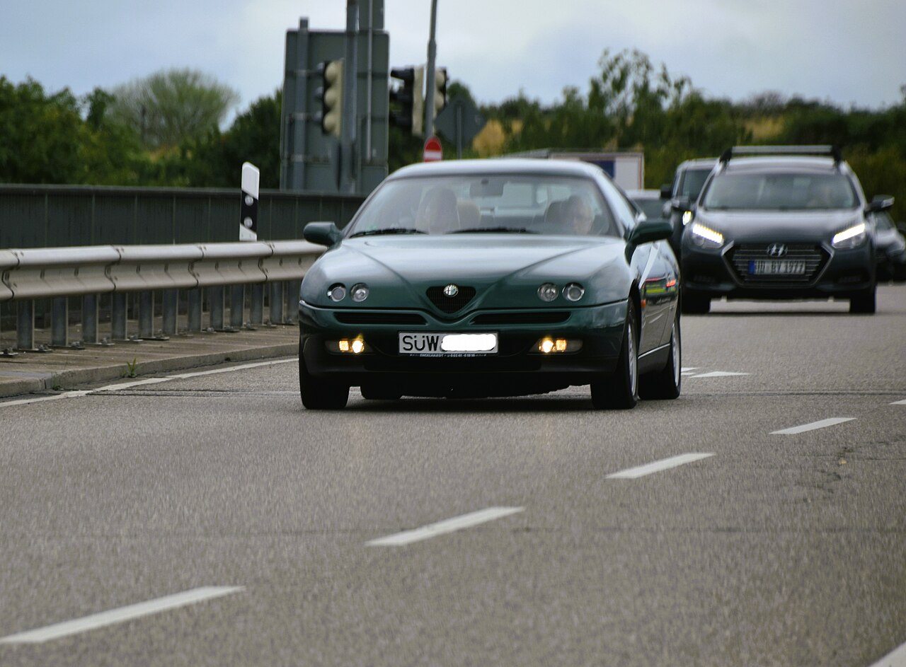 Alfa Romeo GTV 916 3.0 V6