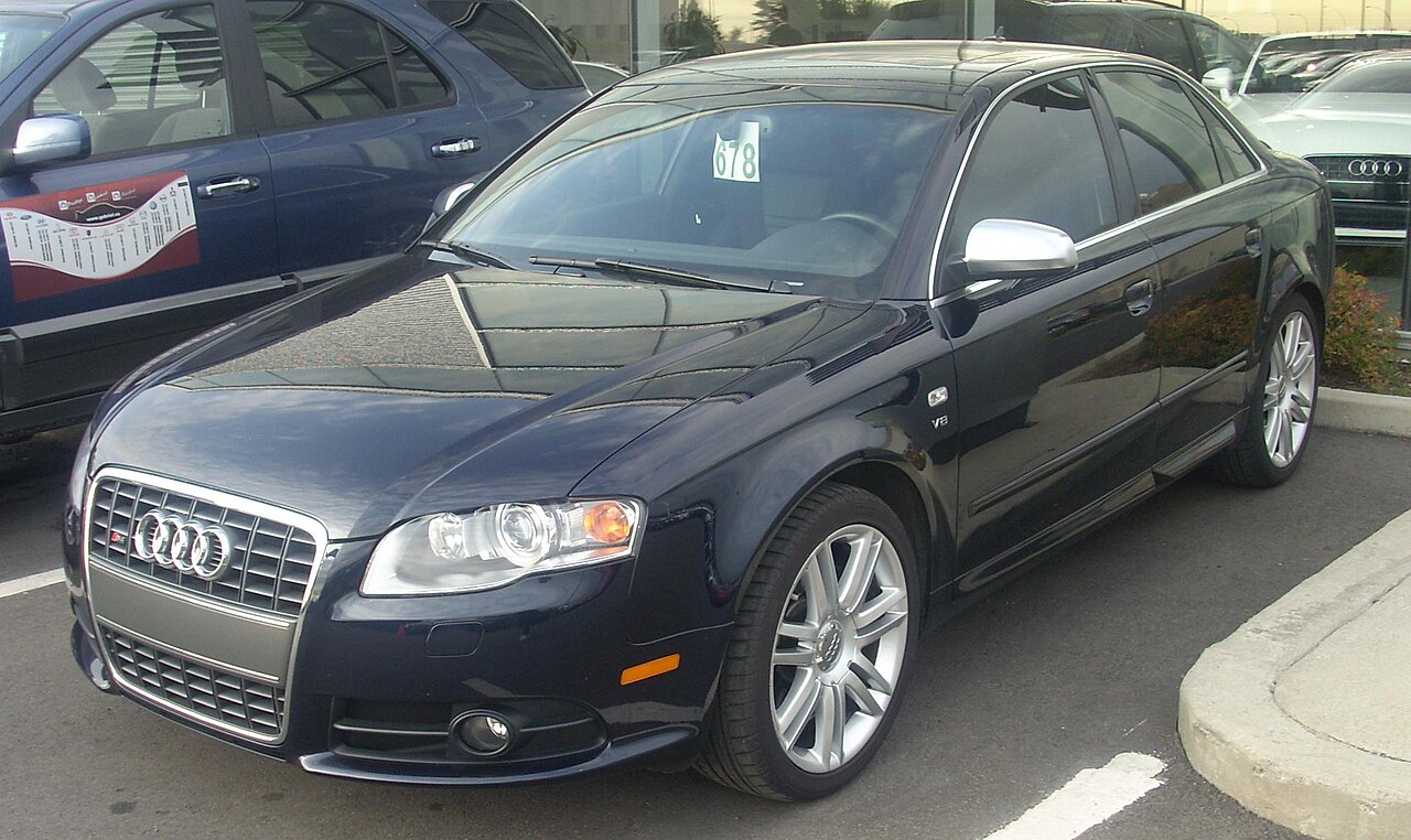 Audi S4 B7 4.2 V8 quattro