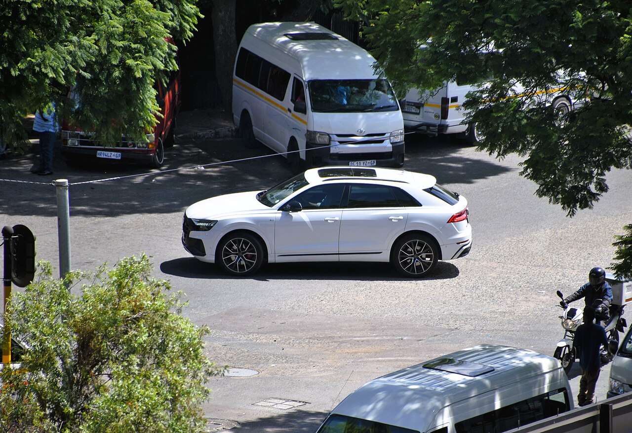 Audi Q8 4M 45 TDI quattro