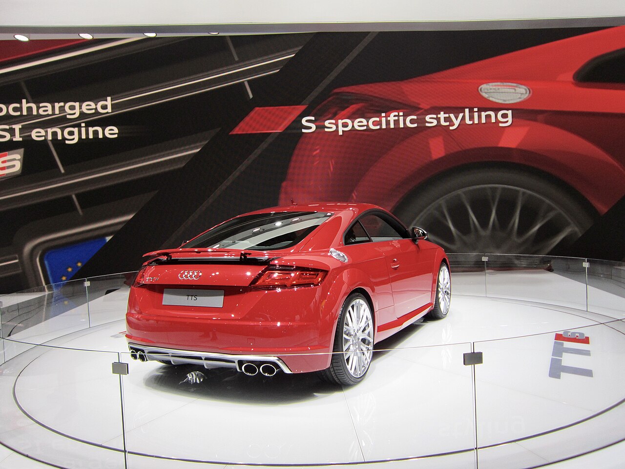 Audi TTS 8S 2.0 TFSI quattro