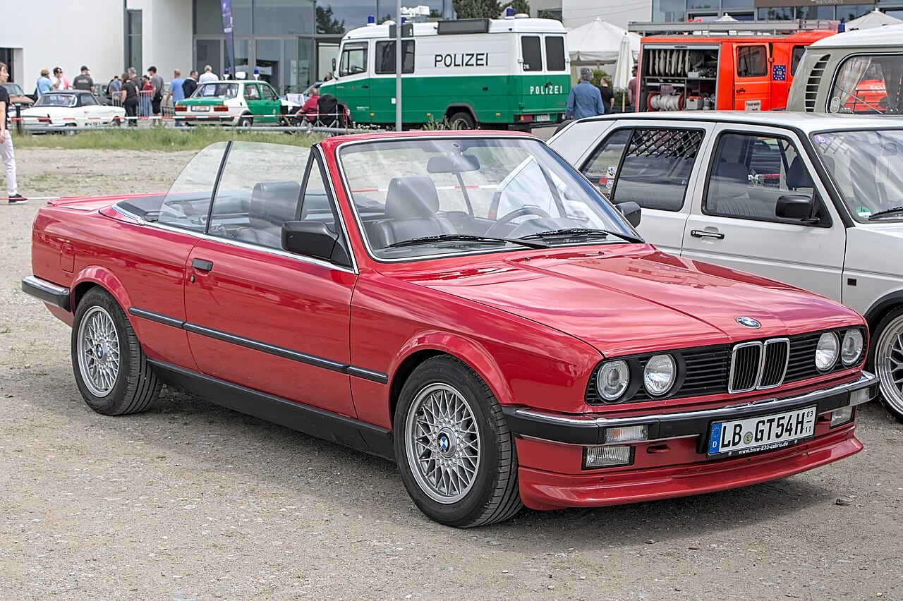 BMW 3er E30 318i