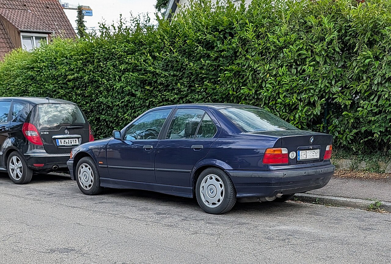 BMW 3er E36 323i