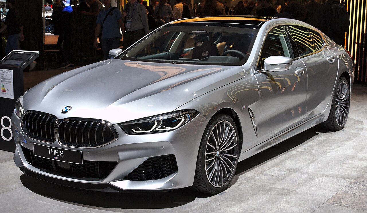 BMW 8er G16 M850i xDrive V8