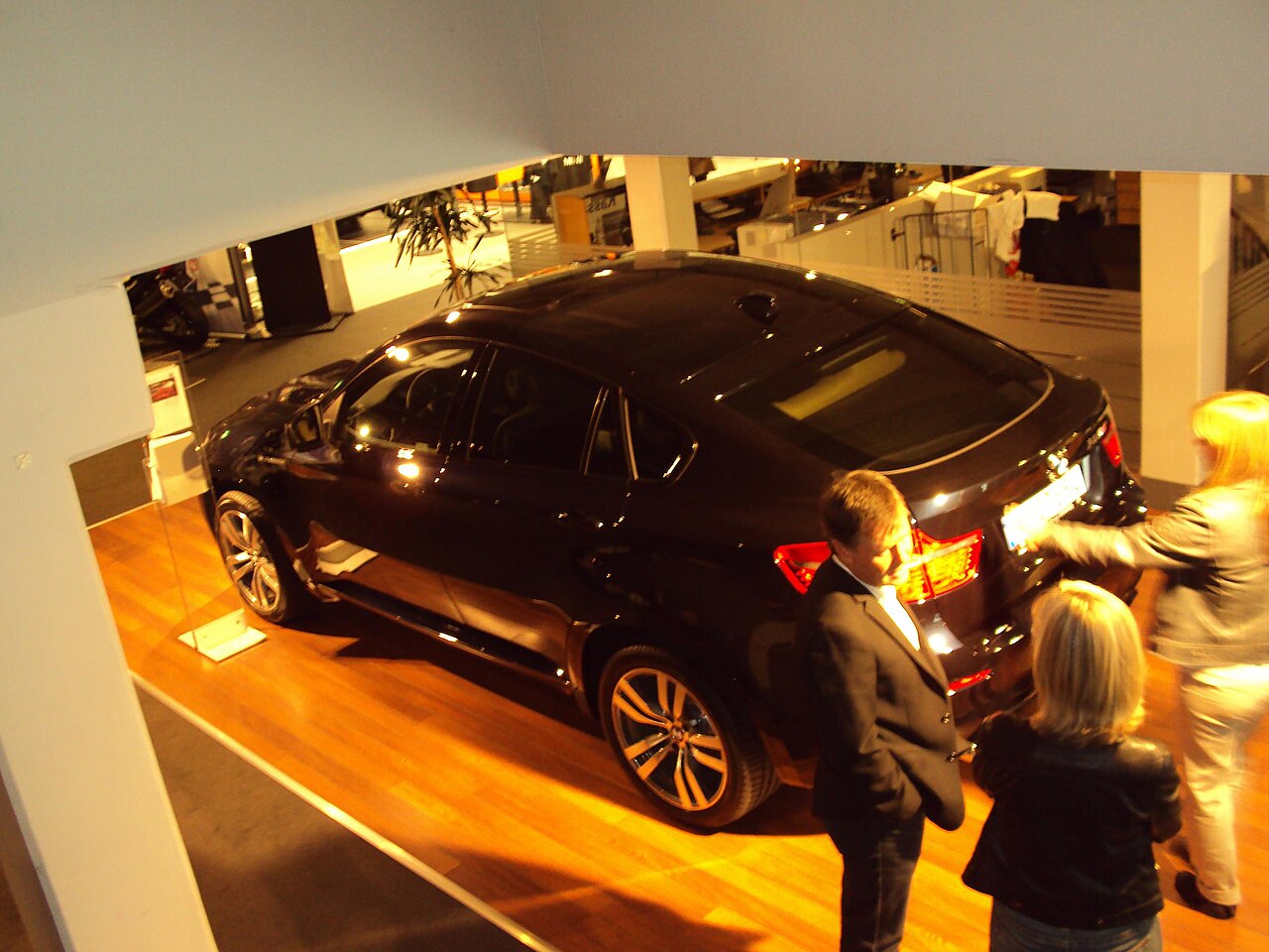 BMW X6 M E71