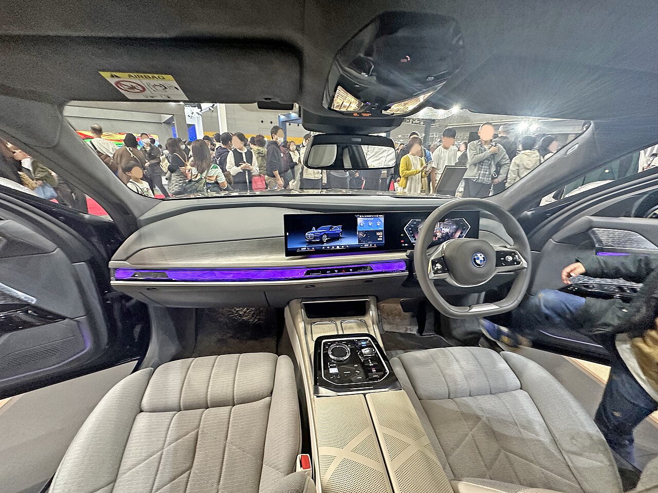 BMW i7 G70 M70 xDrive