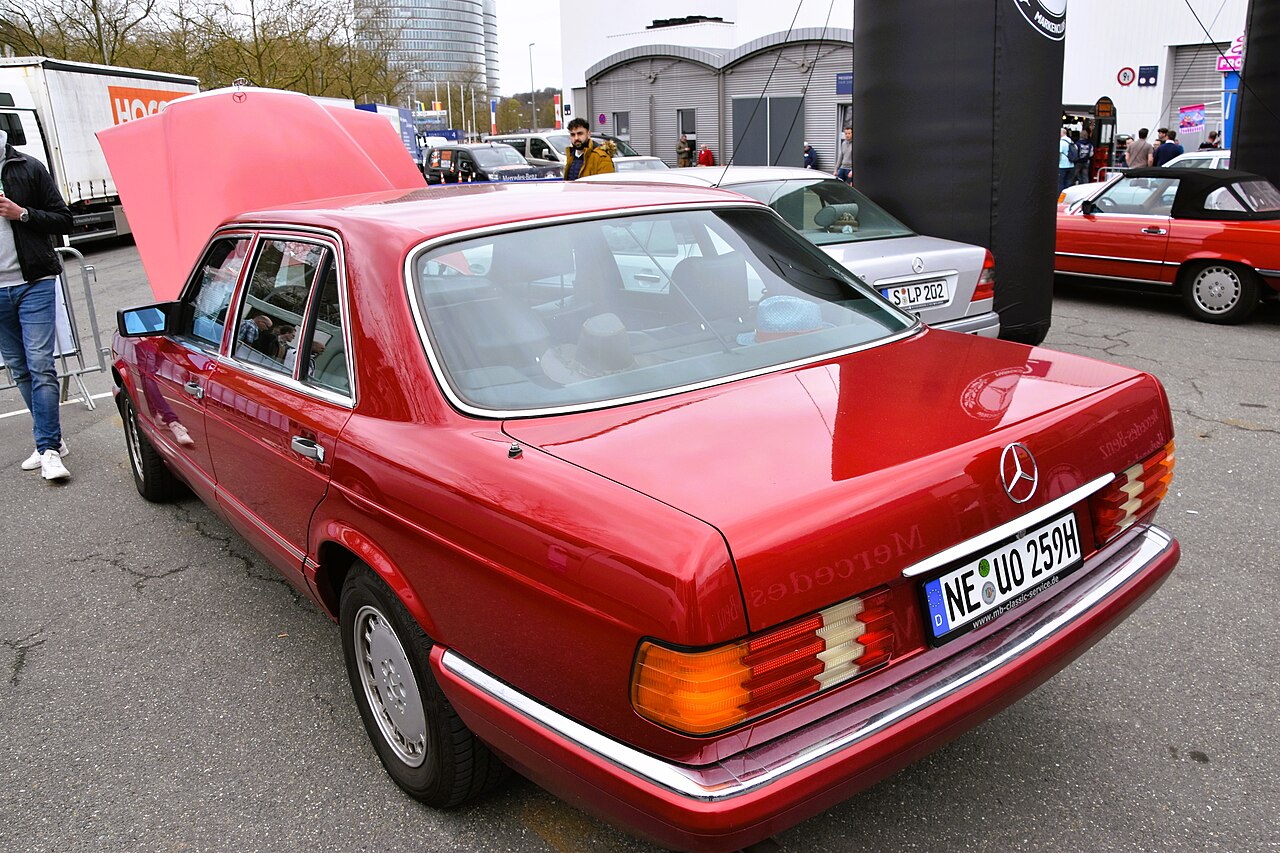 Mercedes-Benz S-Klasse 380SE W126