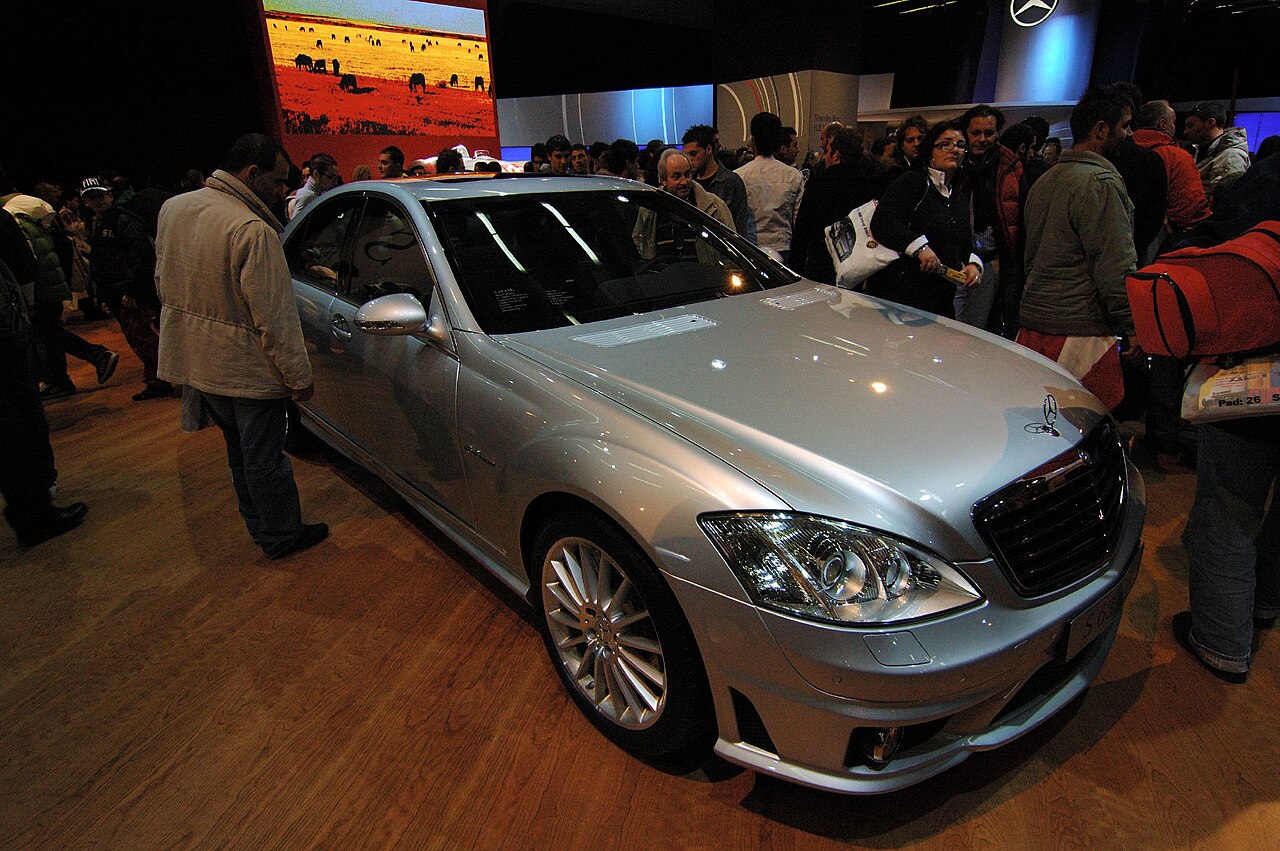 Mercedes-Benz S63 AMG W221