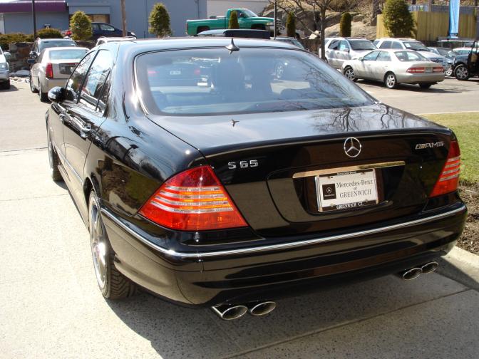 Mercedes-Benz S65 AMG W221