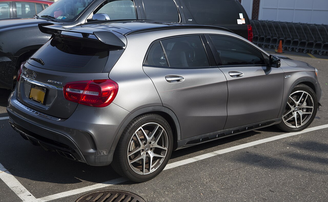 Mercedes-Benz GLA 45 AMG 4MATIC X156