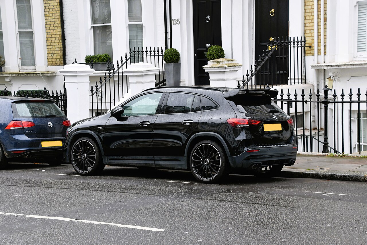 Mercedes-Benz GLA 35 AMG Mercedes-AMG GLA 35 4MATIC H247