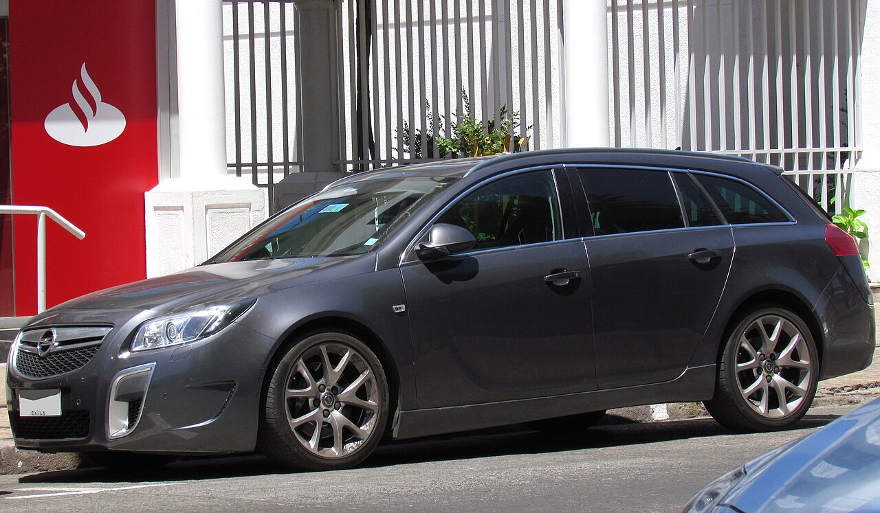 Opel Insignia OPC 2.8 V6 Turbo AWD