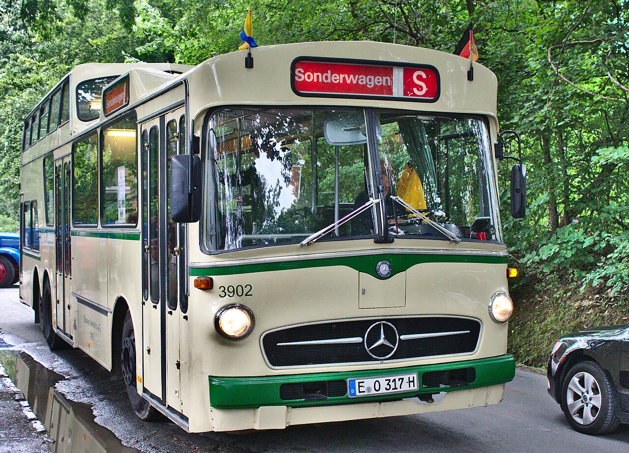 Mercedes-Benz /8 280 W114