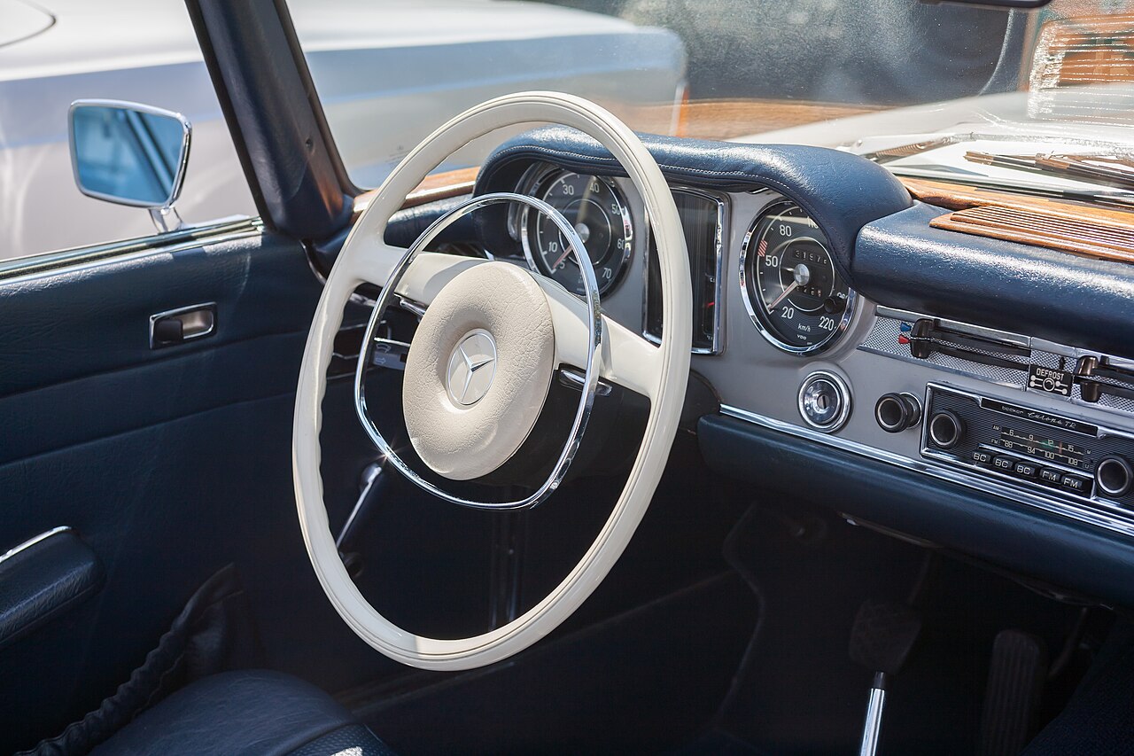 Mercedes-Benz Pagode 230SL W113