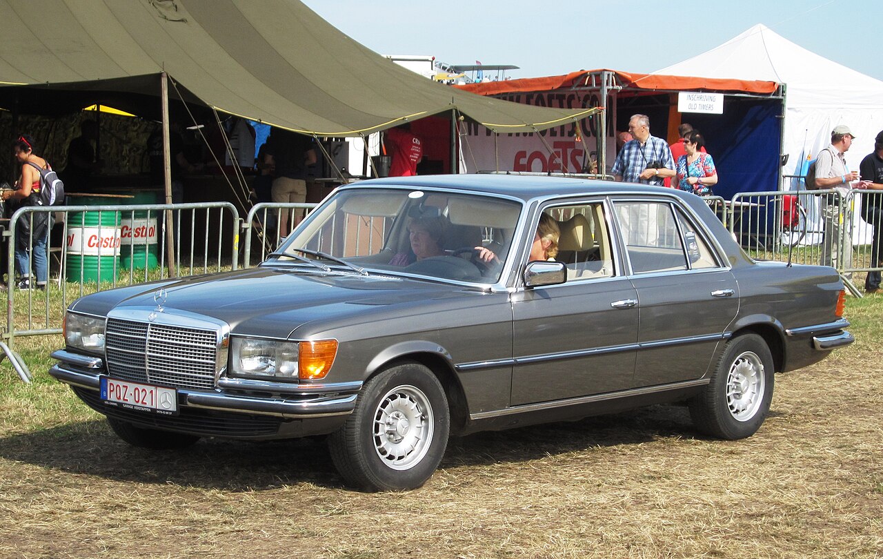 Mercedes-Benz W116 450SEL 6.9 W116