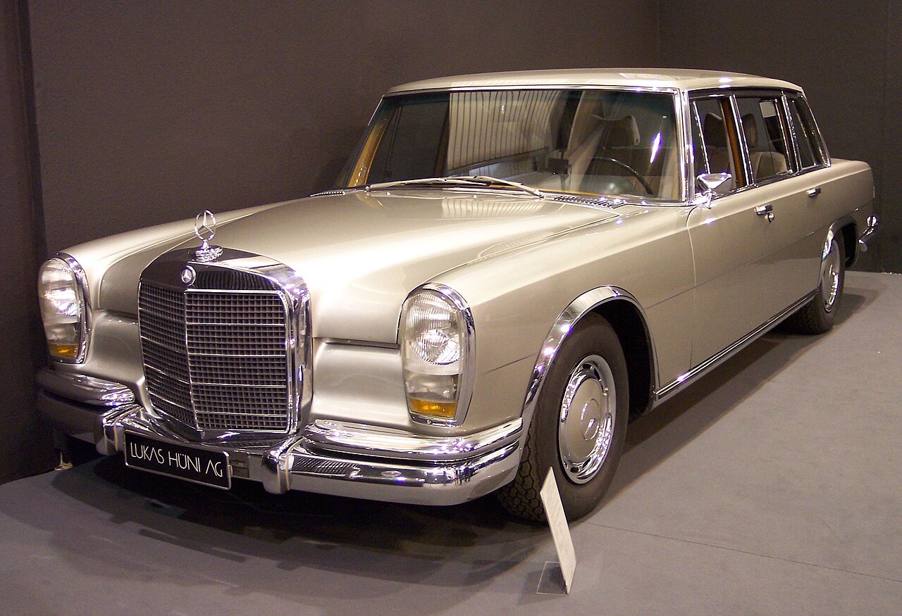 Mercedes-Benz 600 W100