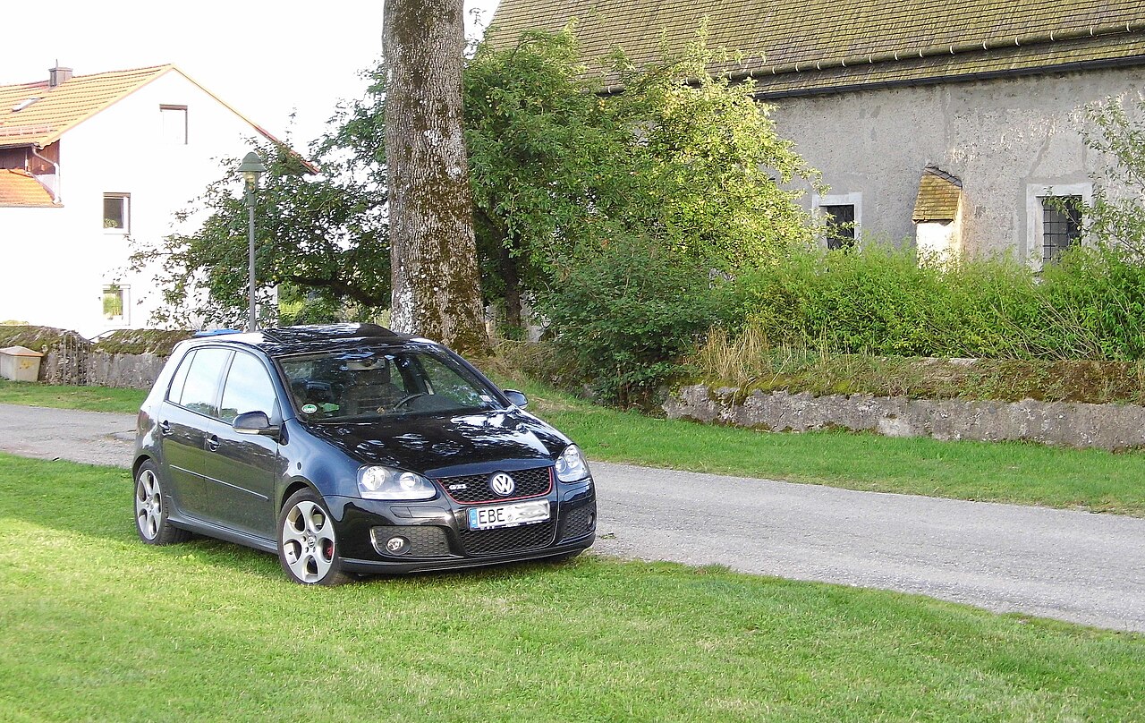 Volkswagen Golf GTI V