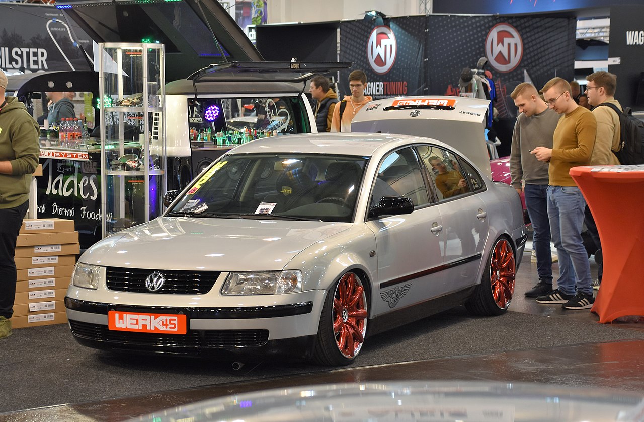 Volkswagen Passat B5 2.3 V5