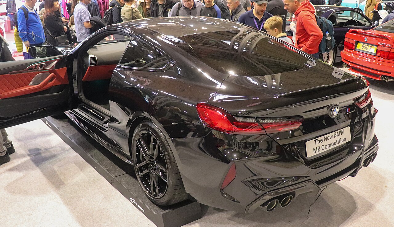BMW M8 Competition 4.4 S63