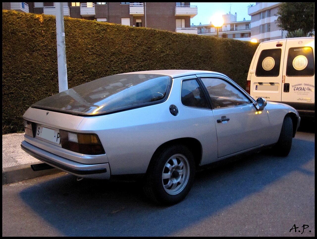 Porsche 924 S