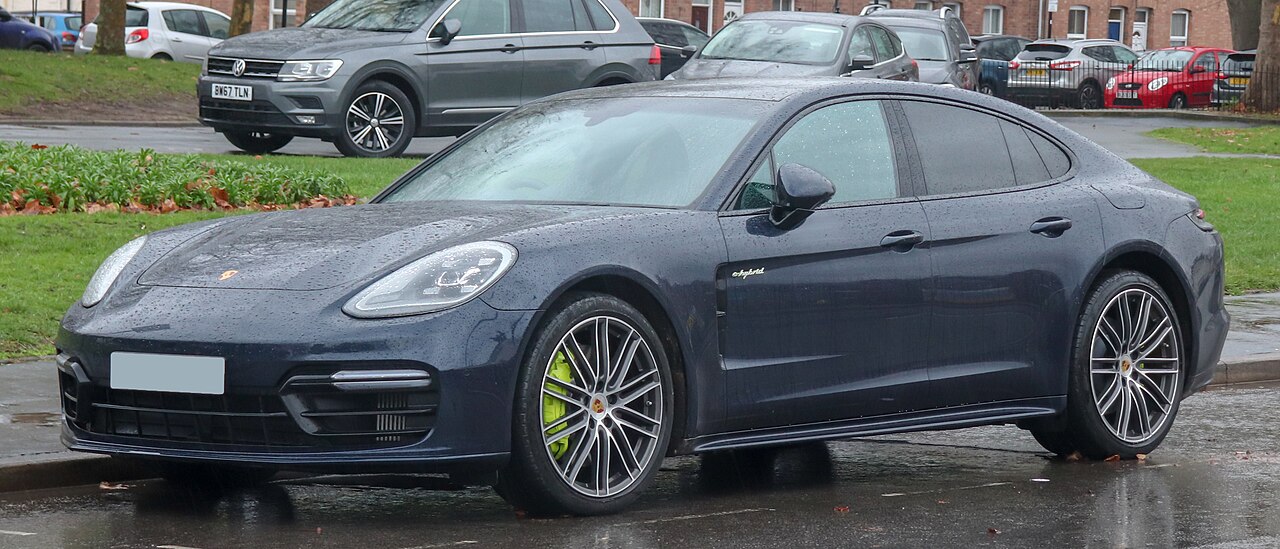 Porsche Panamera 4 E-Hybrid 971