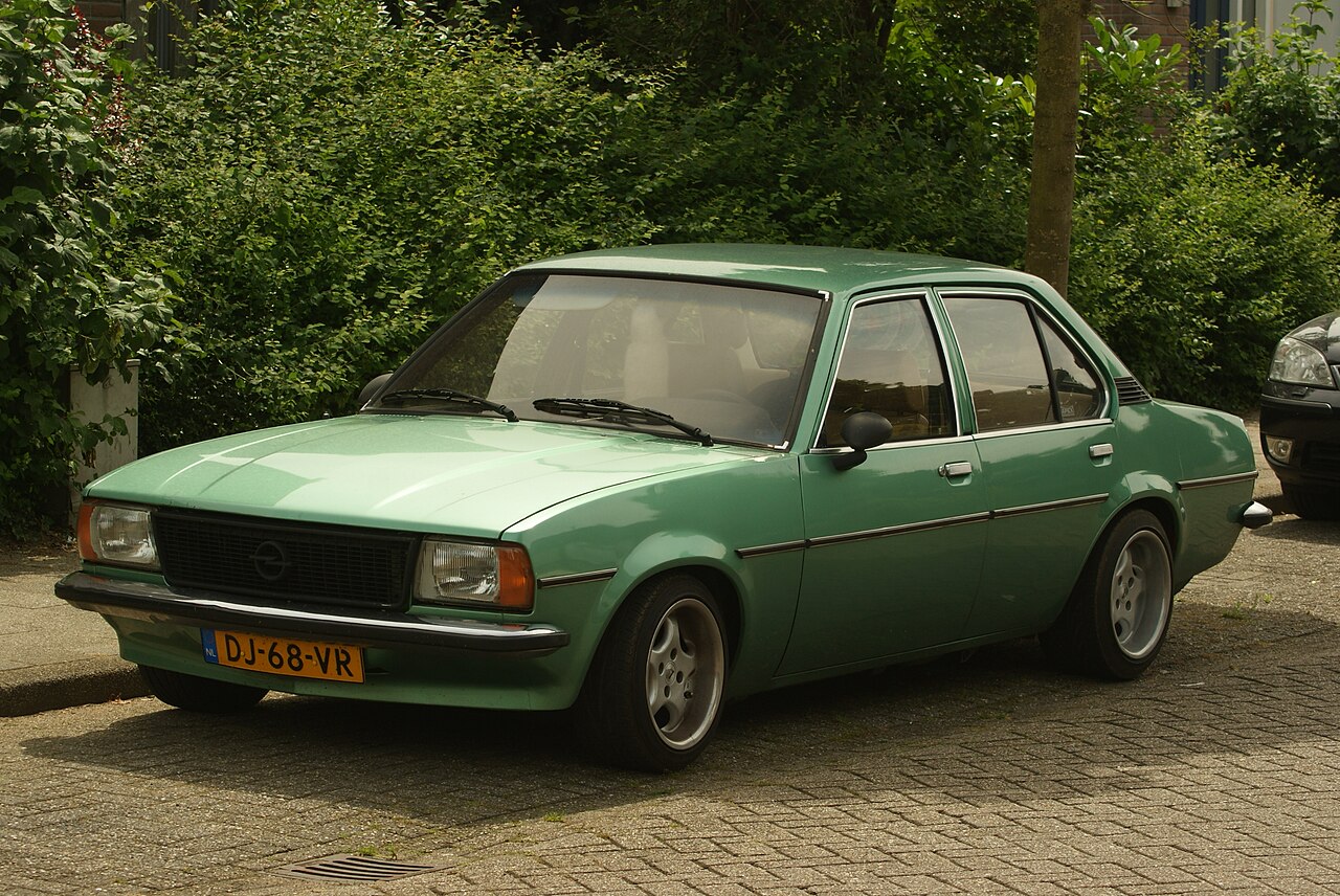 Opel Ascona B 2.0 E