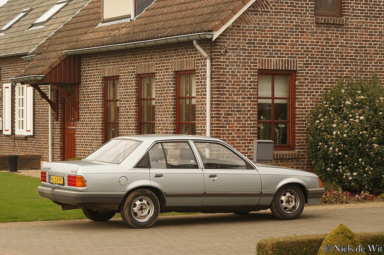 Opel Rekord E 2.2 E