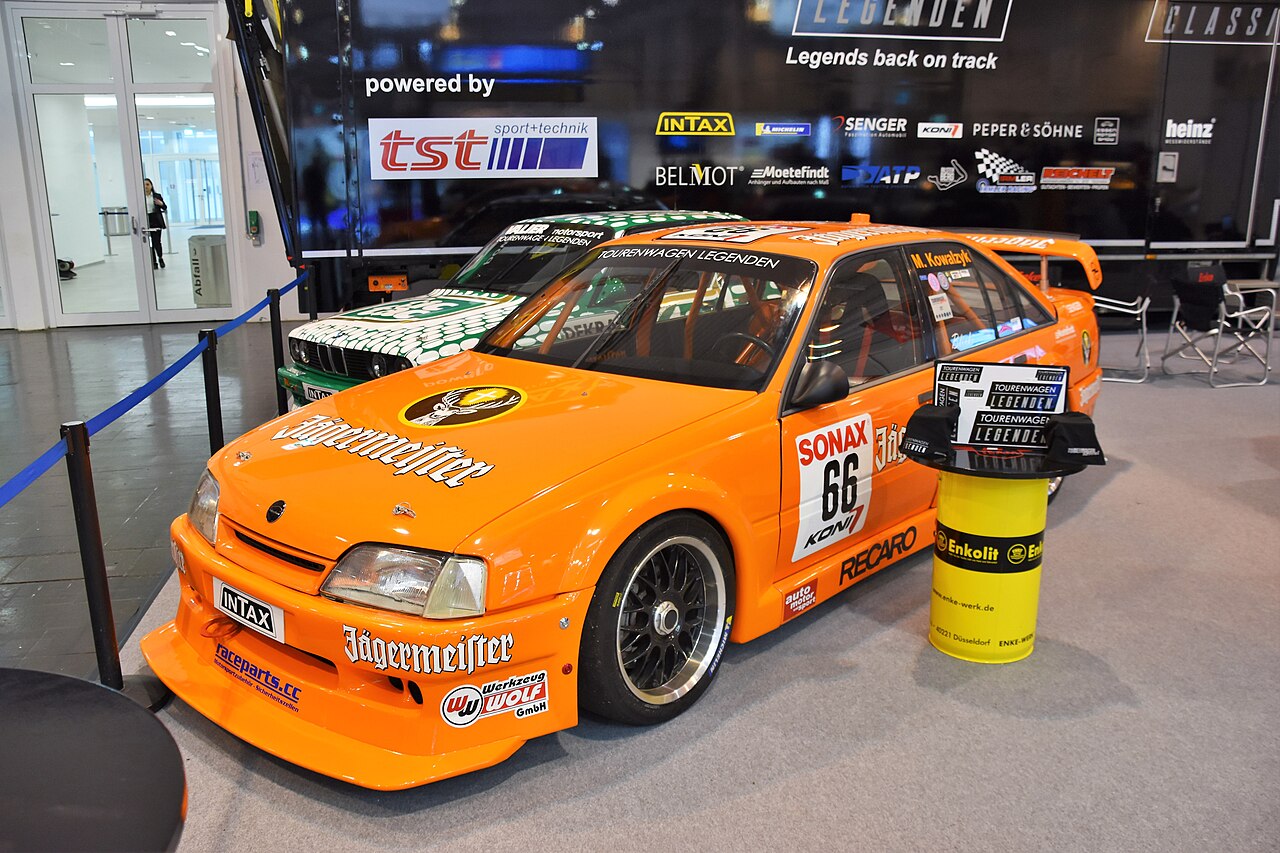 Opel Omega A 2.0i