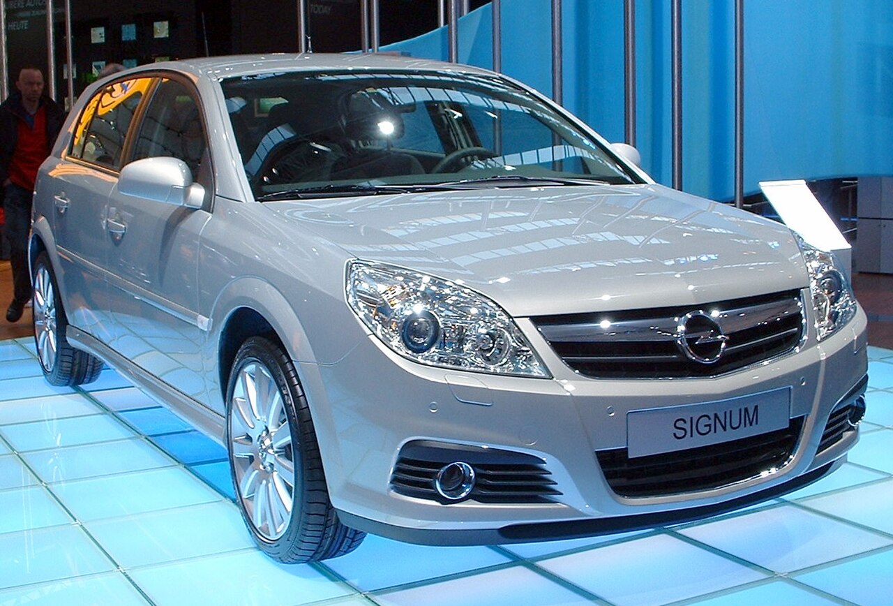 Opel Signum 3.0 V6 CDTI