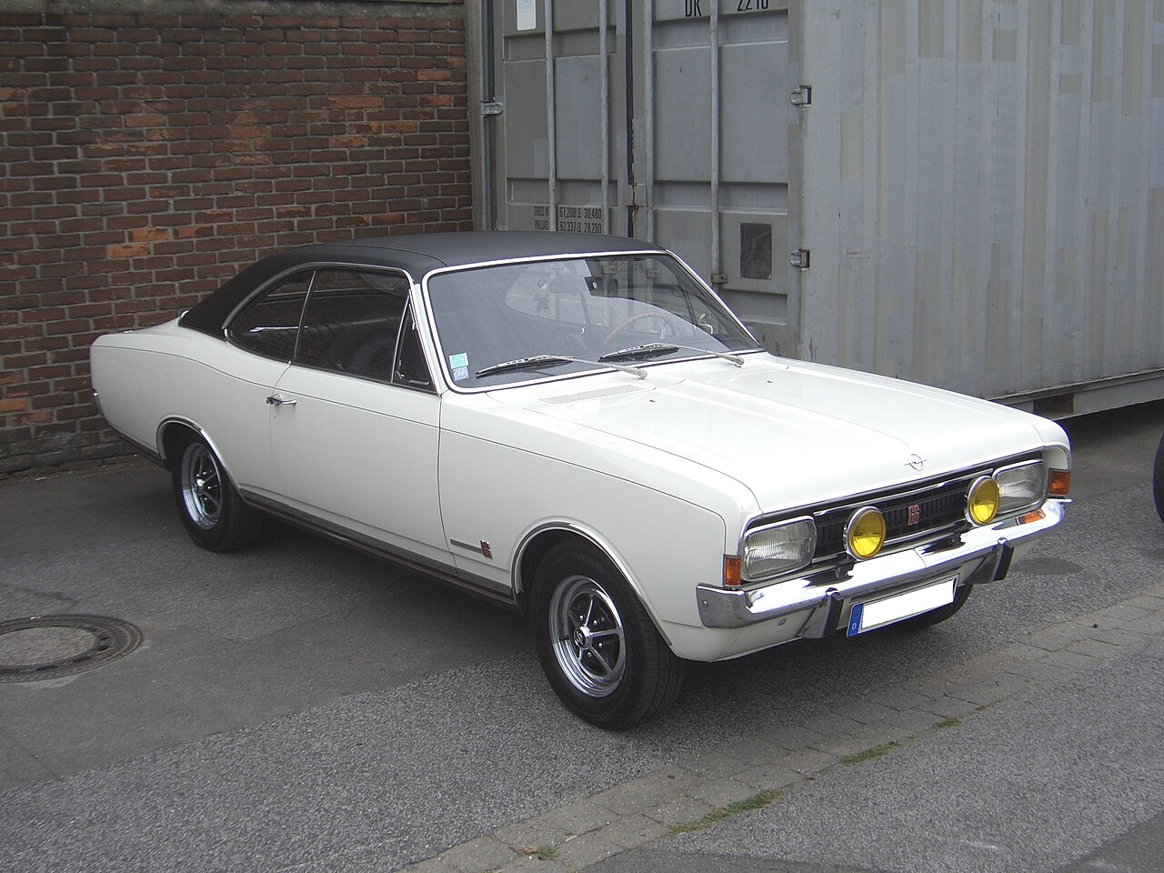 Opel Commodore A 2.5 S