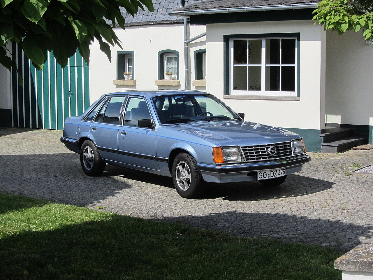 Opel Senator A 3.0 E