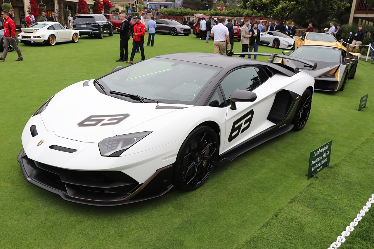 Lamborghini Aventador SVJ 6.5 V12
