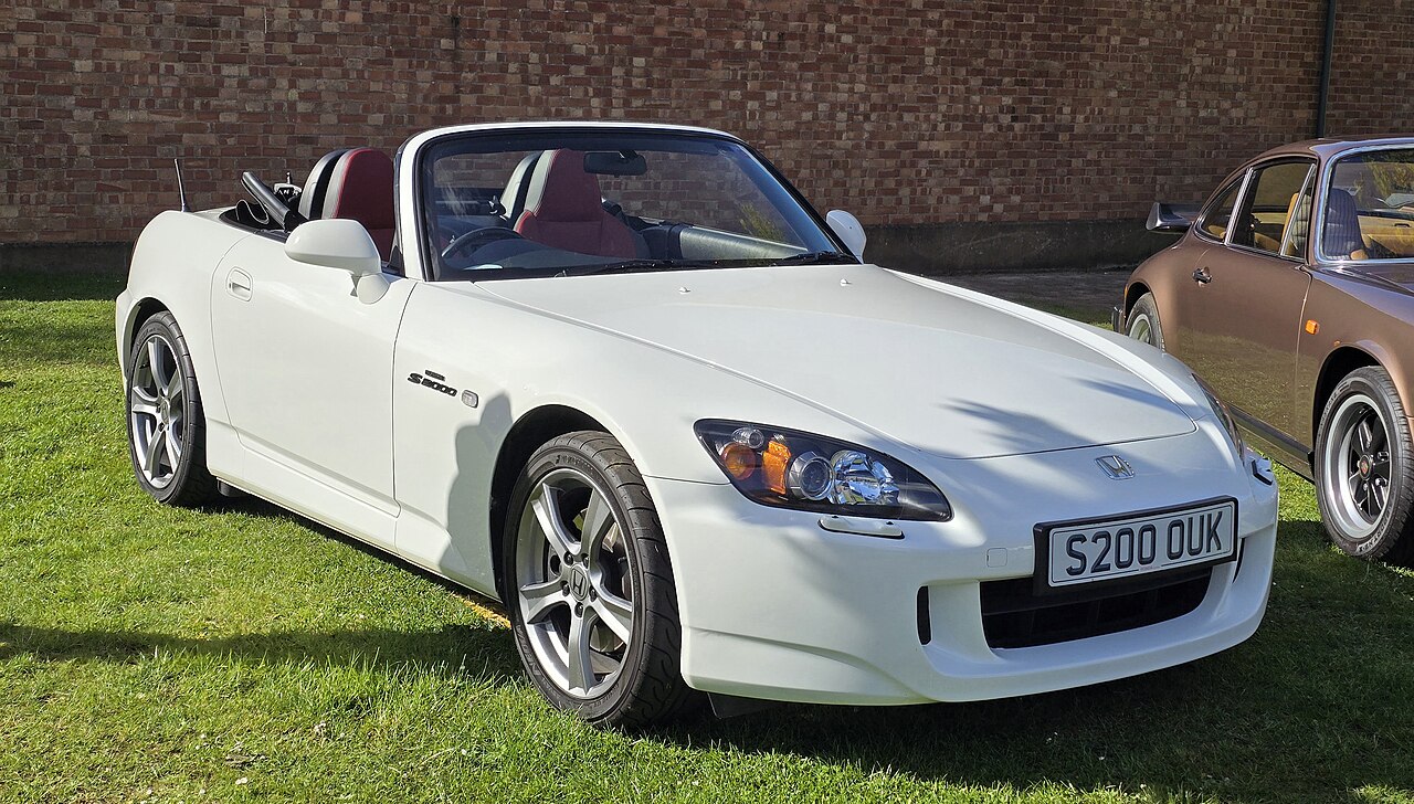 Honda S2000 AP2 2.2 F22C