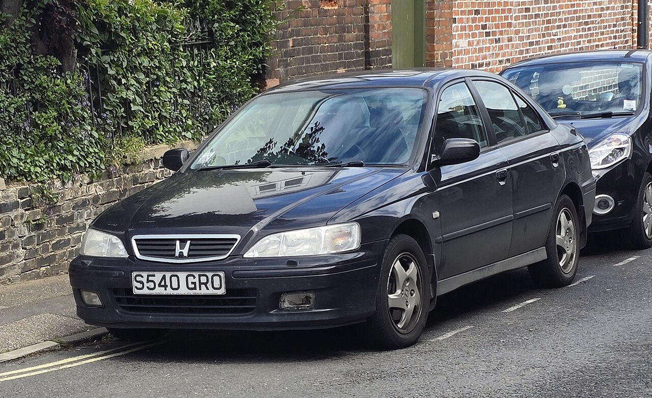 Honda Accord 2.0i VTEC CG