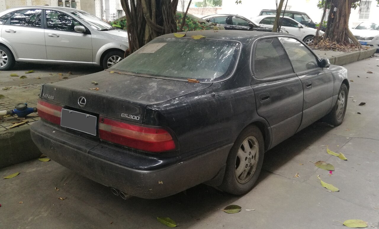 Lexus ES 300h XZ10